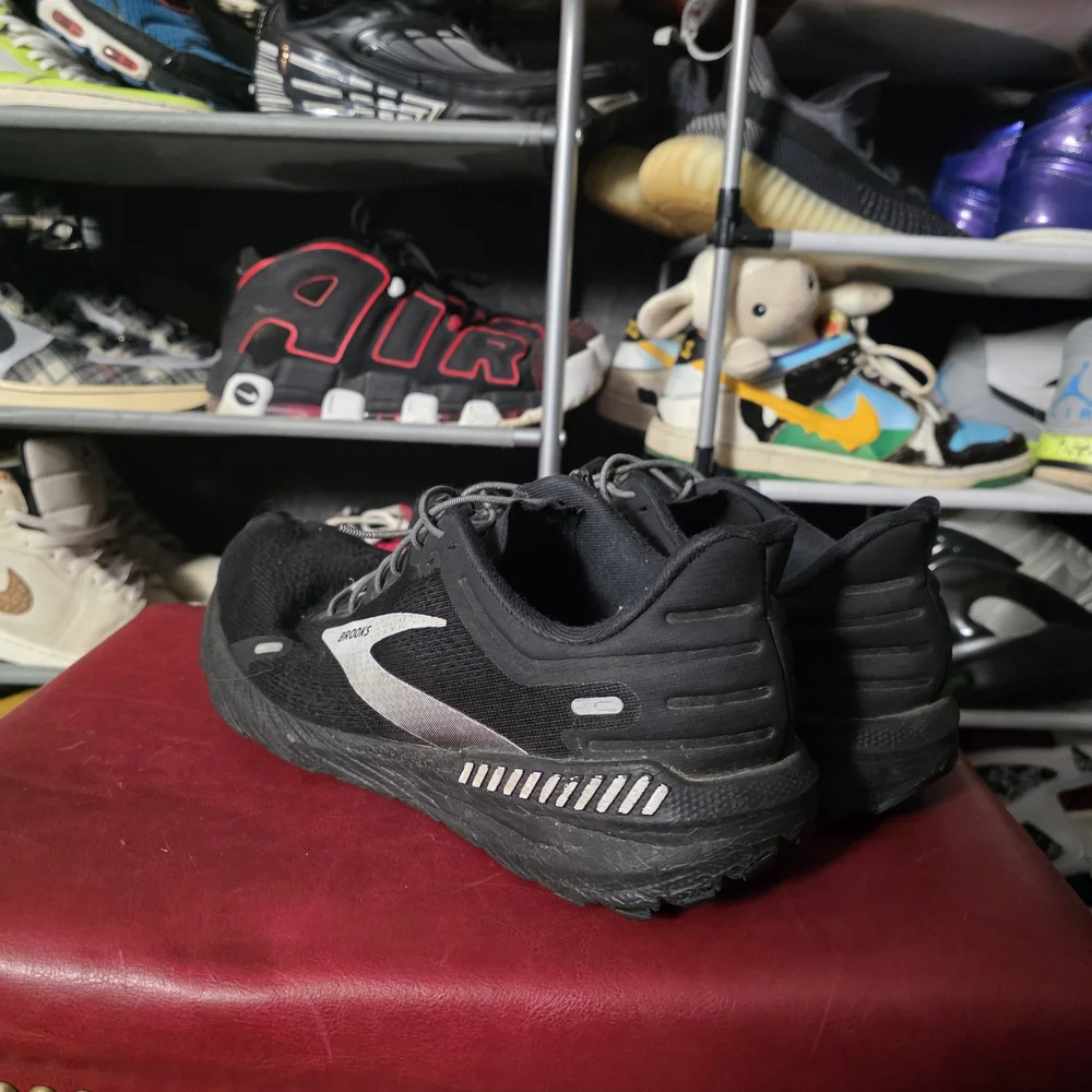🔥 Brooks Black Running Shoes with Silver Logo Launch GTS 9 Size 13 Men's